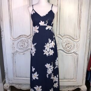 SHEIN Spaghetti Strap Crisscross 
Navy Floral Front Slit Summer Maxi Dress S/XS